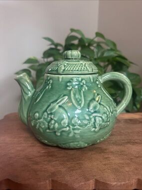 Bordallo Pinheiro Green Ceramic Bunny Teapot Made in Portugal